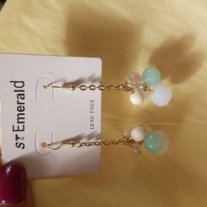 $5 ITEMS. Goldtone costume dangling earrings. MUST BUNDLE WITH TWO OTHER ITEMS